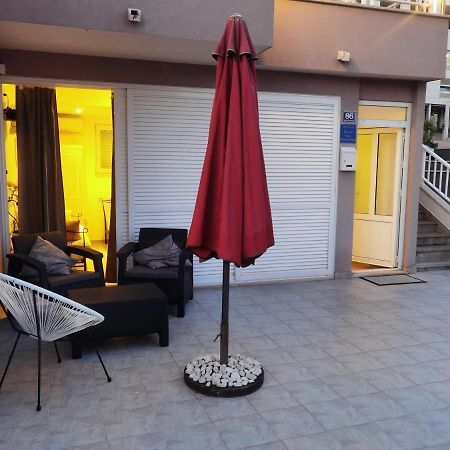 Nessa & Meli Appartement Makarska Buitenkant foto