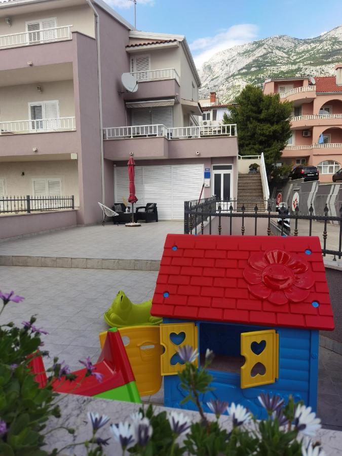 Nessa & Meli Appartement Makarska Buitenkant foto